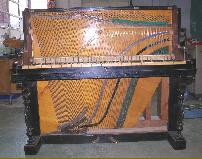 piano Pleyel 1850 avant restauration