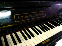 Clavier et marque Rindlisbacher