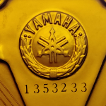 piano droit Yamaha 106